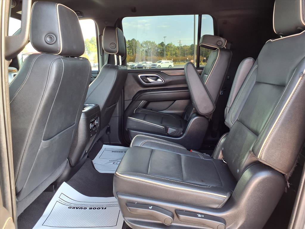 Used 2022 Chevrolet Suburban Premier image 24