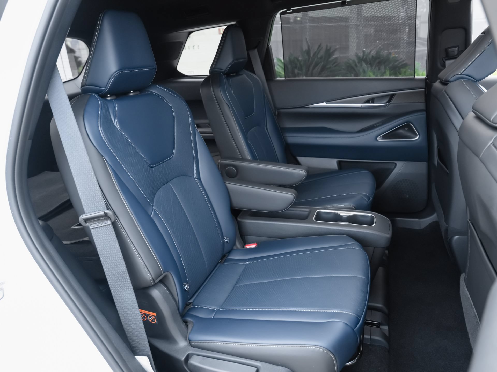 Certified 2026 INFINITI QX60 Sport w/ Dark Cargo Package AWD/4WD image 36