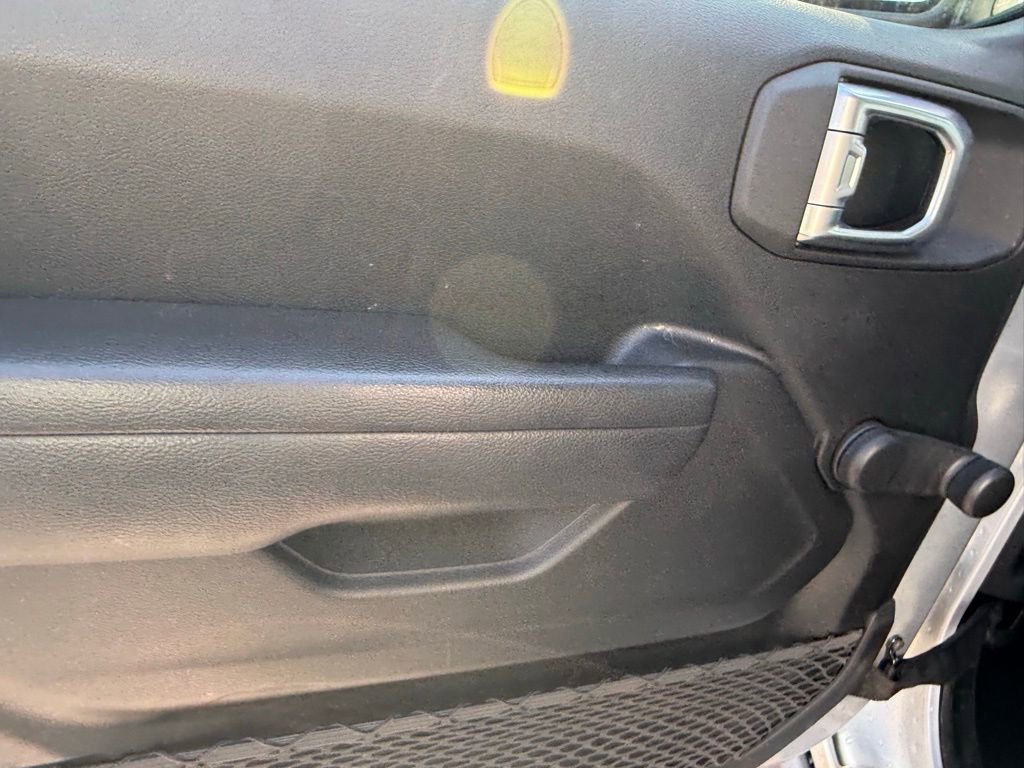 Used 2022 Jeep Gladiator Sport image 8