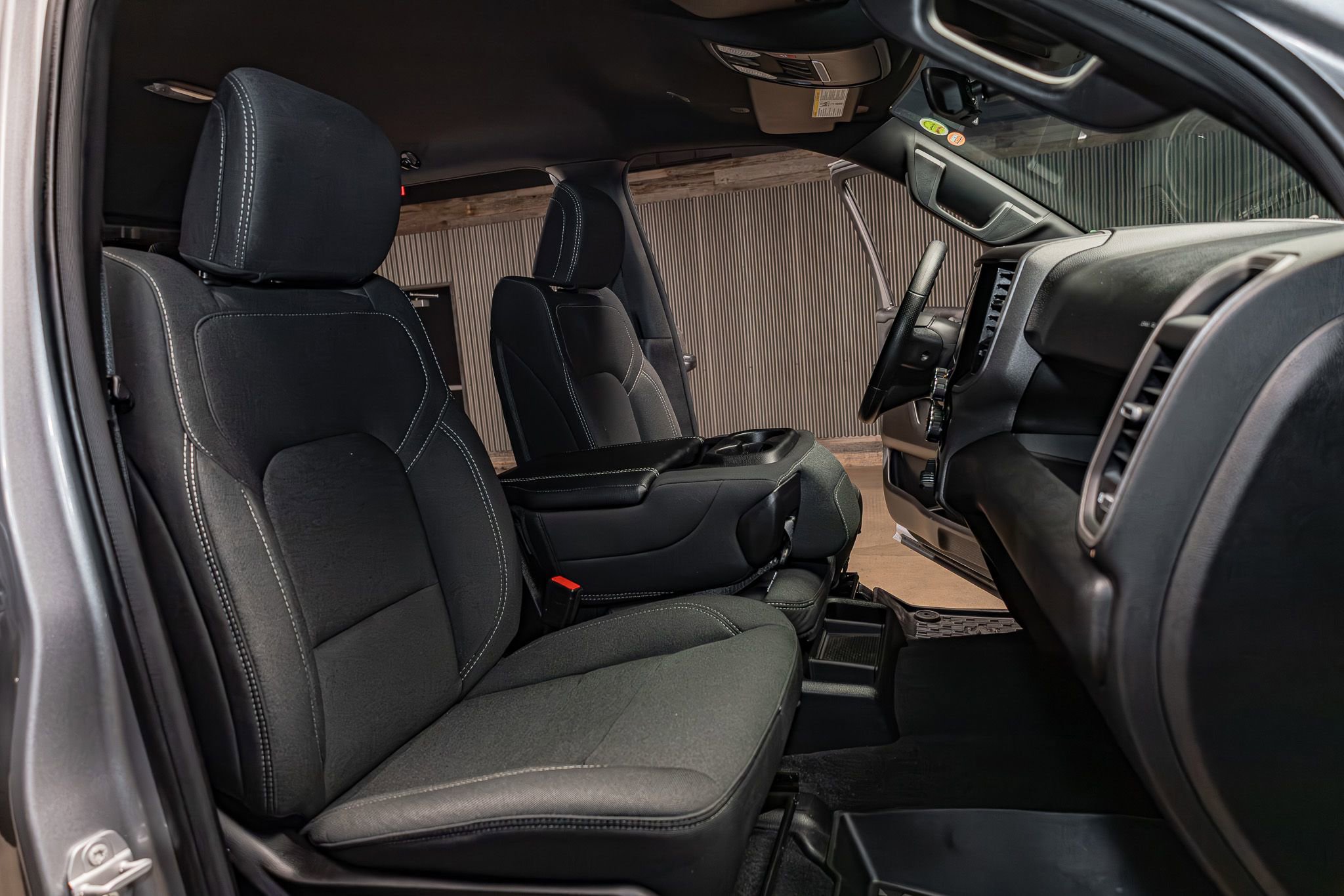 Used 2025 RAM 1500 Classic Warlock image 28