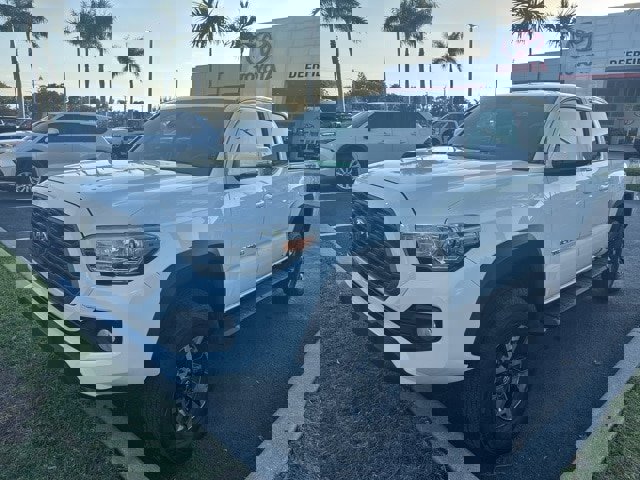 Used 2020 Toyota Tacoma TRD Off-Road w/ Technology Package video 1