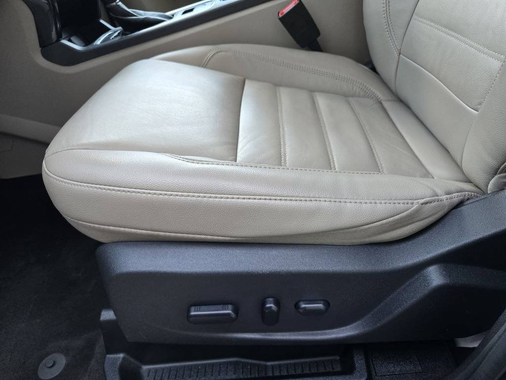 Used 2019 Ford Escape Titanium FWD image 19