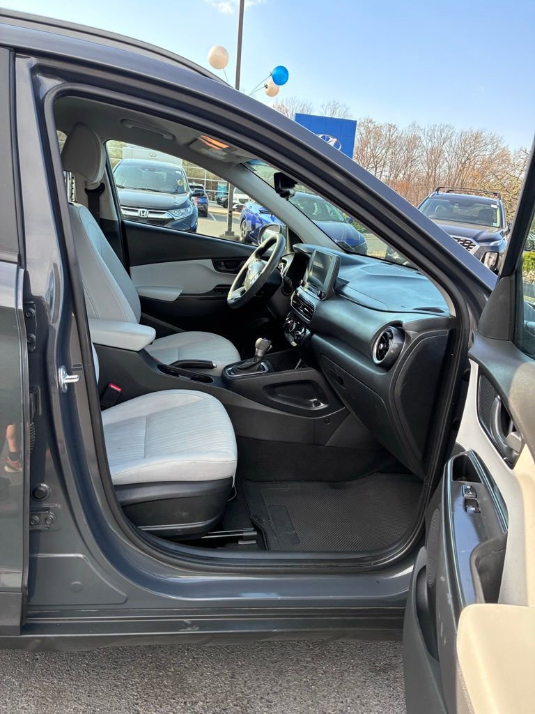 Used 2023 Hyundai Kona SEL AWD/4WD image 22