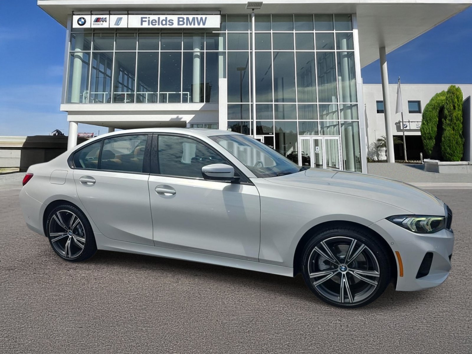 Used 2023 BMW 330i Sedan w/ Premium Package RWD image 1