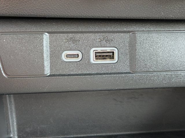 Used 2025 GMC Canyon AT4 w/ Nightfall Edition AWD/4WD image 31