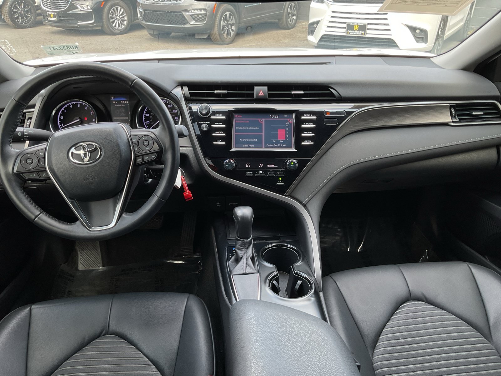 Used 2019 Toyota Camry SE FWD image 15