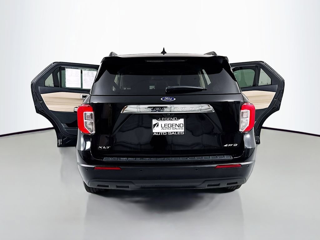 Used 2024 Ford Explorer XLT AWD/4WD image 25