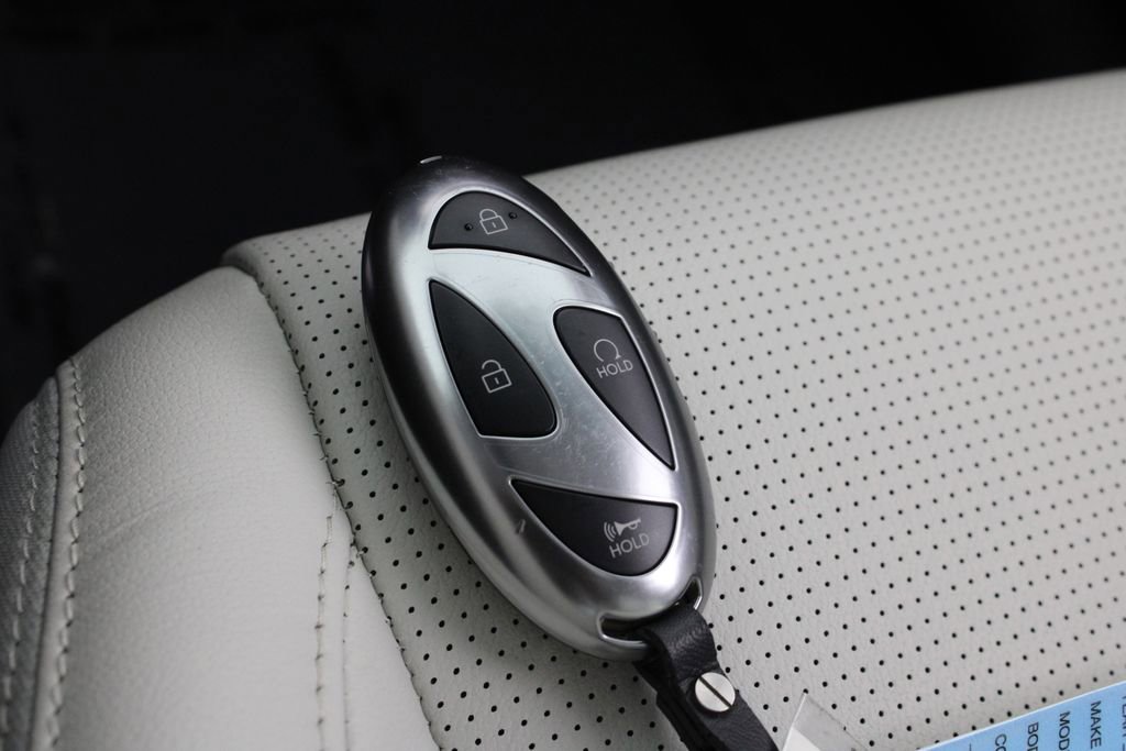 Used 2024 Hyundai Santa Fe Limited image 31