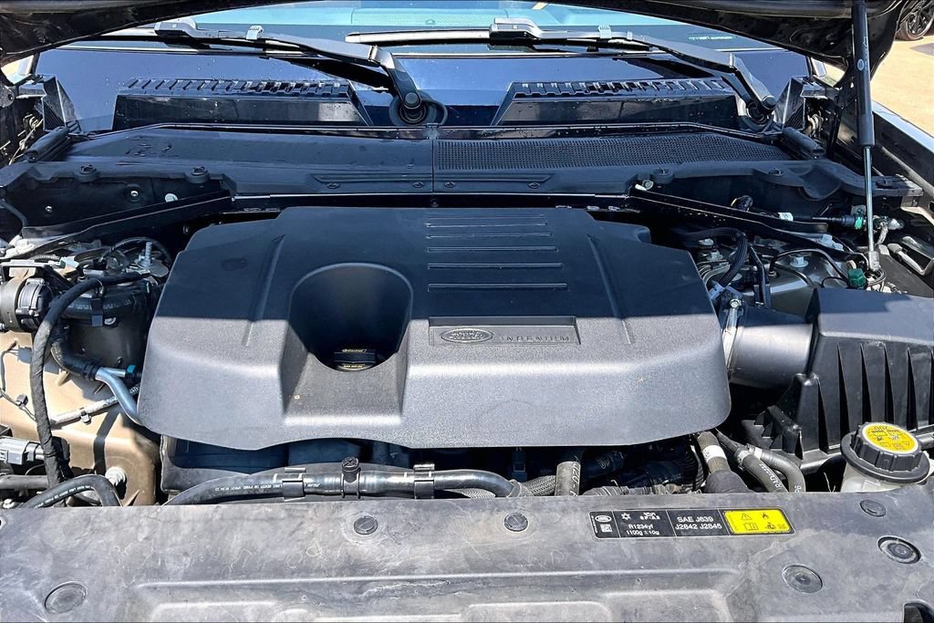 Used 2023 Land Rover Defender 130 X AWD/4WD image 9