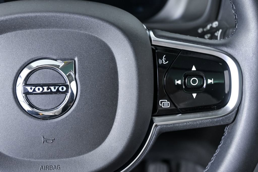 Certified 2023 Volvo XC90 B5 Plus image 12