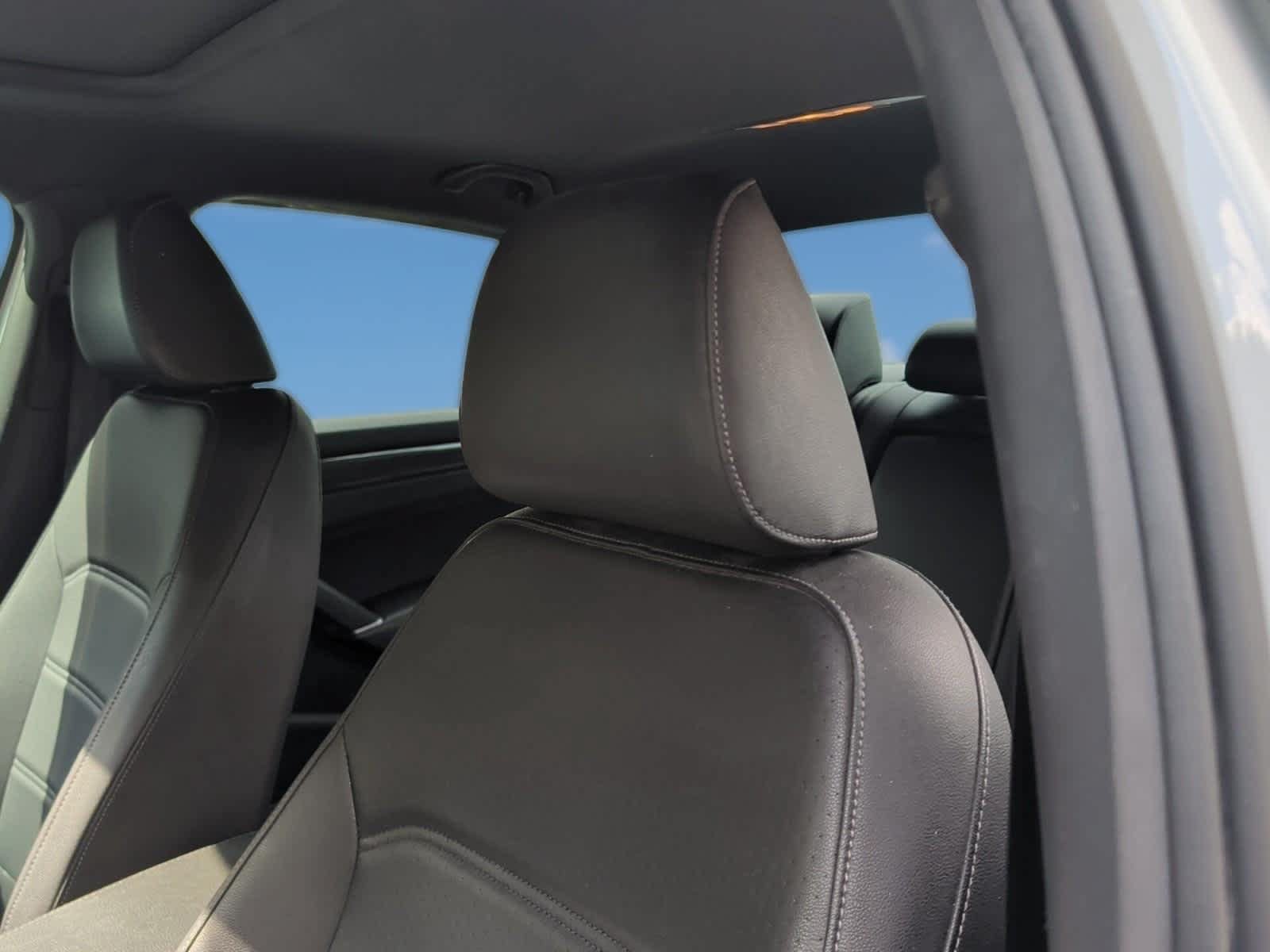 Used 2021 Volkswagen Passat 2.0T R-Line w/ Luggage Net & Mats Package FWD image 15