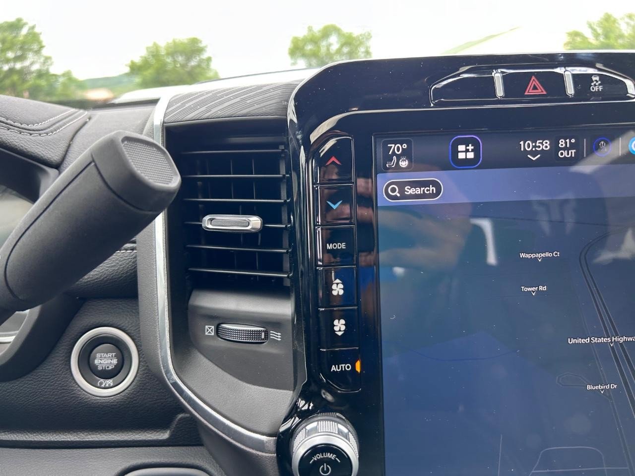 Used 2024 RAM 2500 Laramie w/ Sport Appearance Package image 16