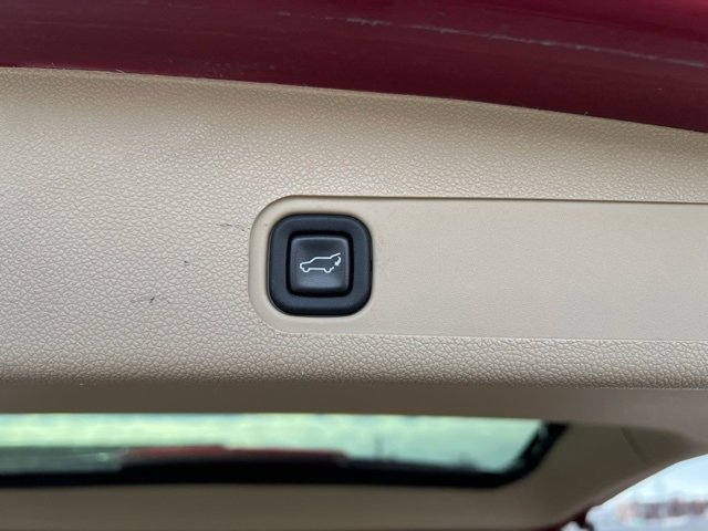 Used 2012 Chevrolet Suburban LT w/ Luxury Package image 33