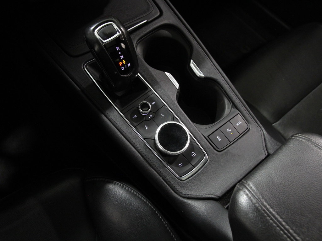 Used 2019 Cadillac XT4 Premium Luxury image 16