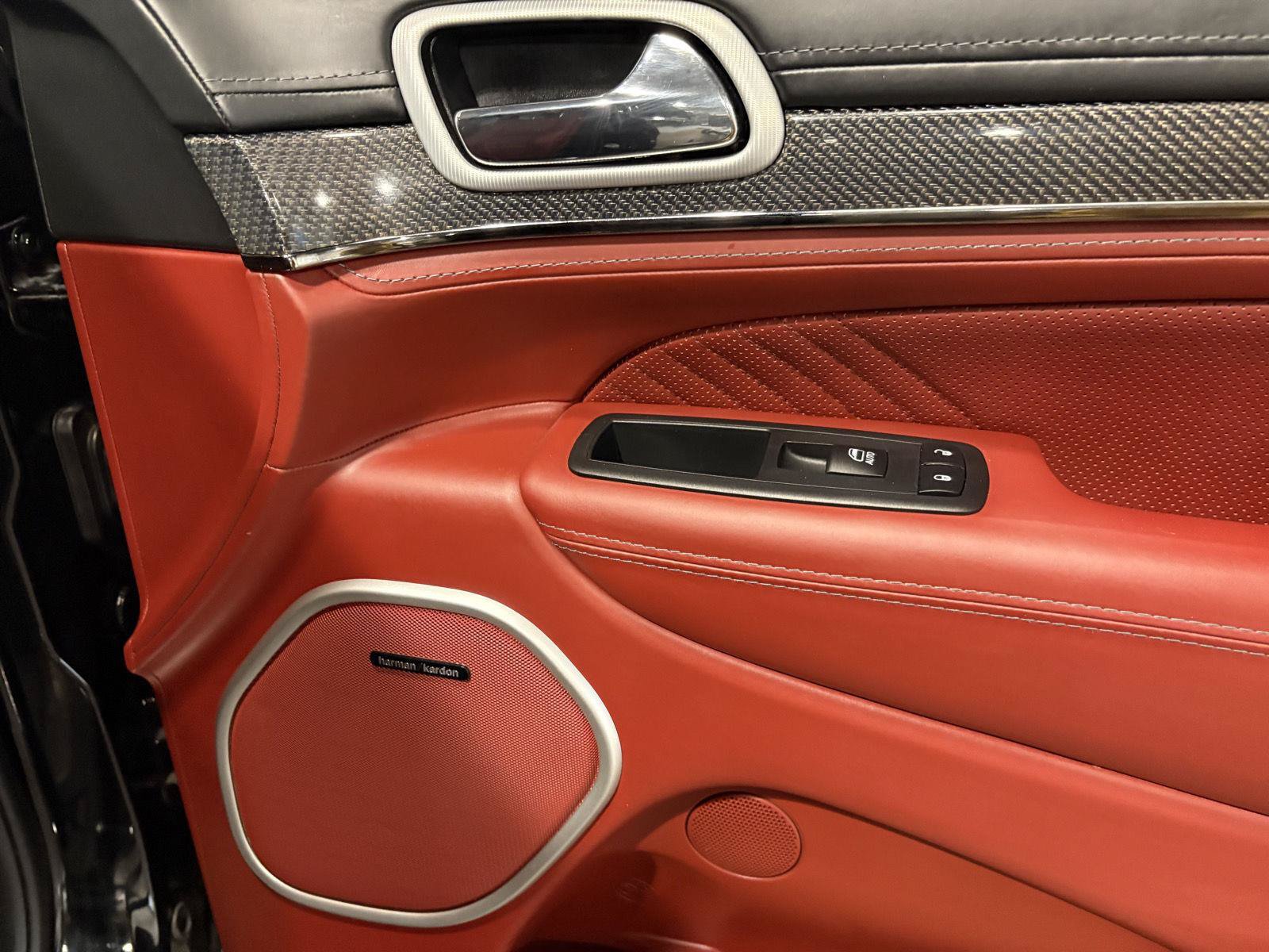 Used 2018 Jeep Grand Cherokee Trackhawk AWD/4WD image 45