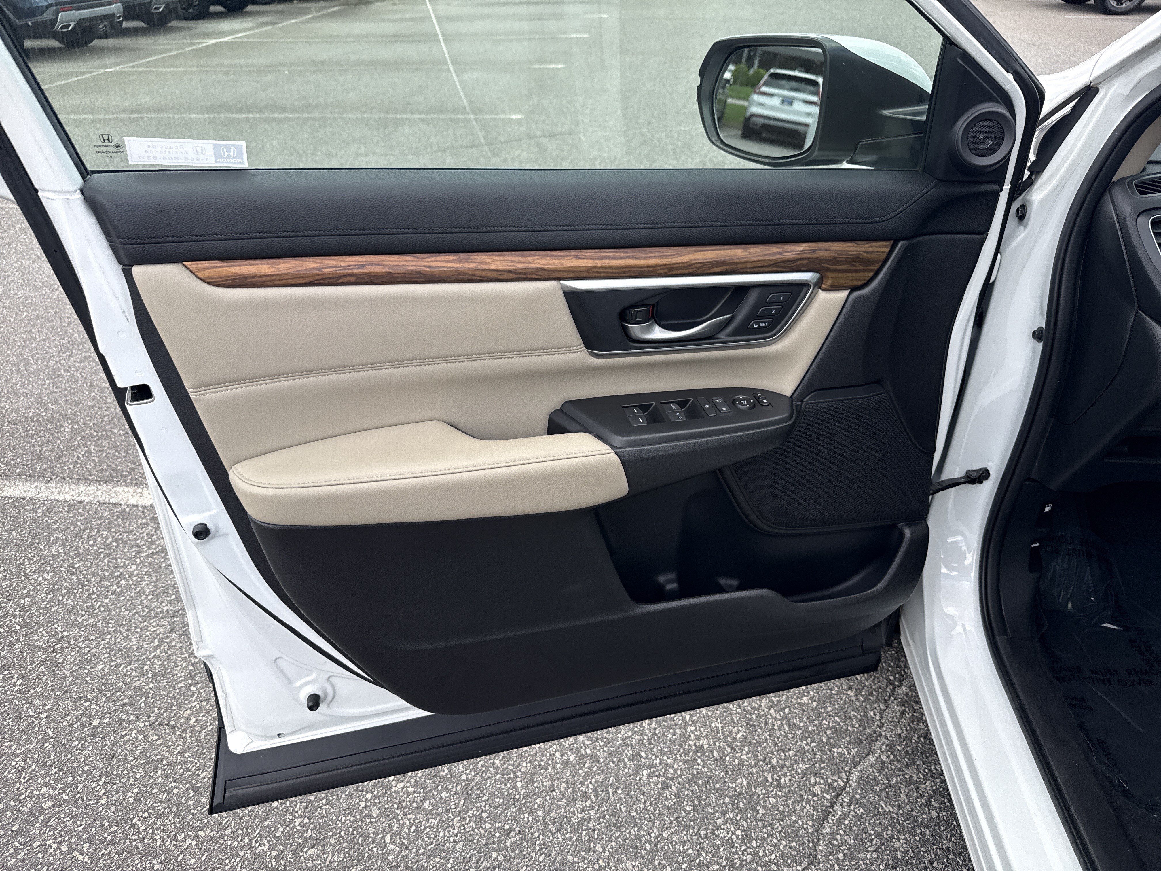 Certified 2019 Honda CR-V Touring image 10