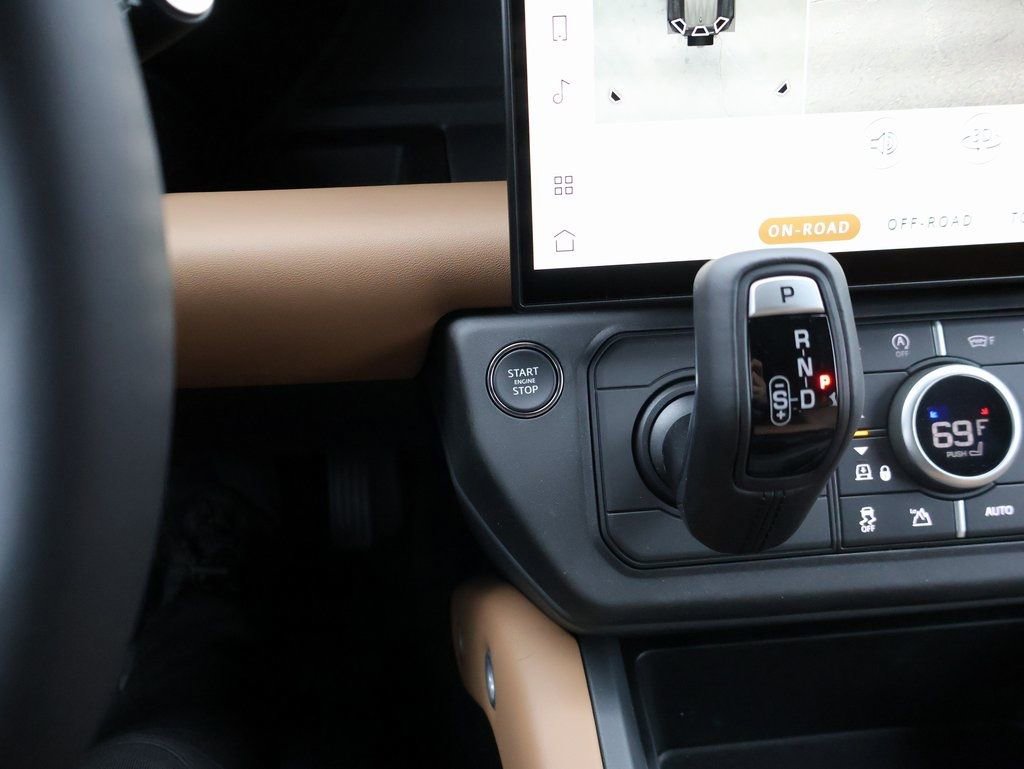New 2026 Land Rover Defender 110 S image 28