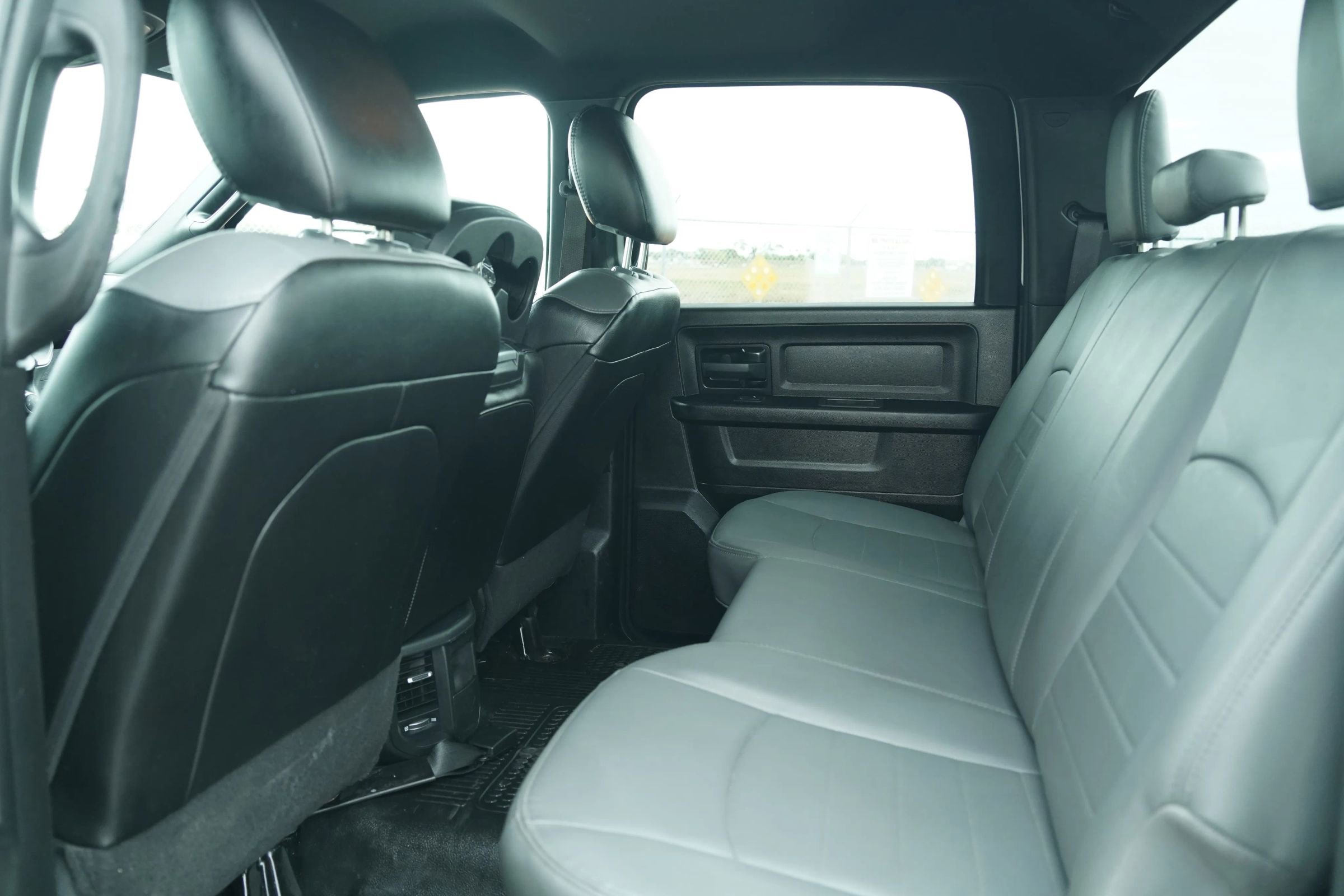 Used 2022 RAM 3500 Tradesman image 14