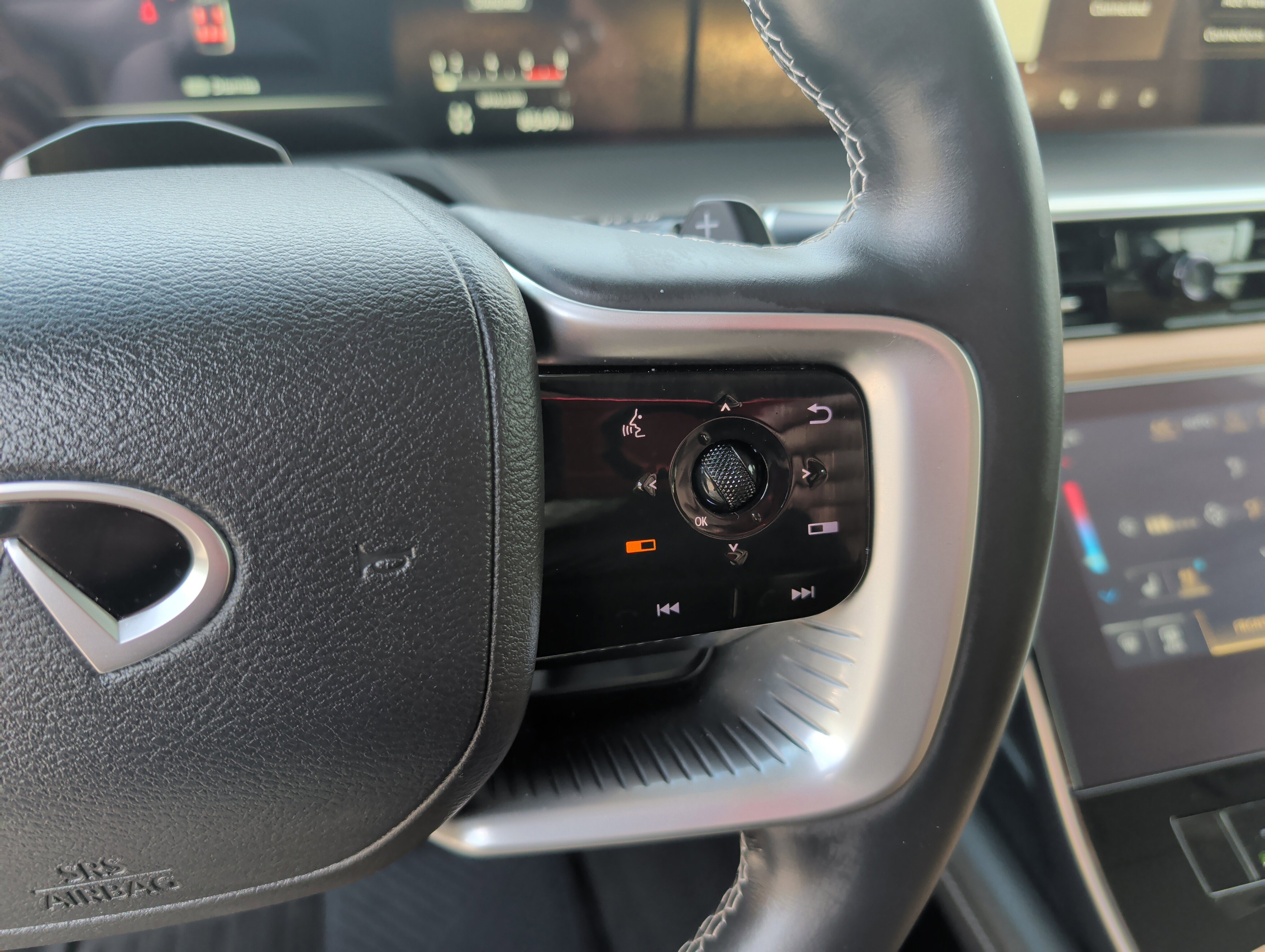 Used 2025 INFINITI QX80 Luxe image 20