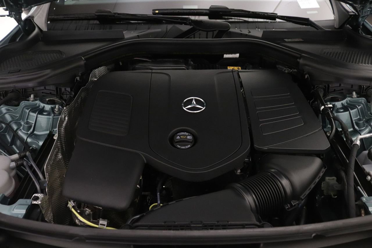 New 2026 Mercedes-Benz GLC 300 image 11