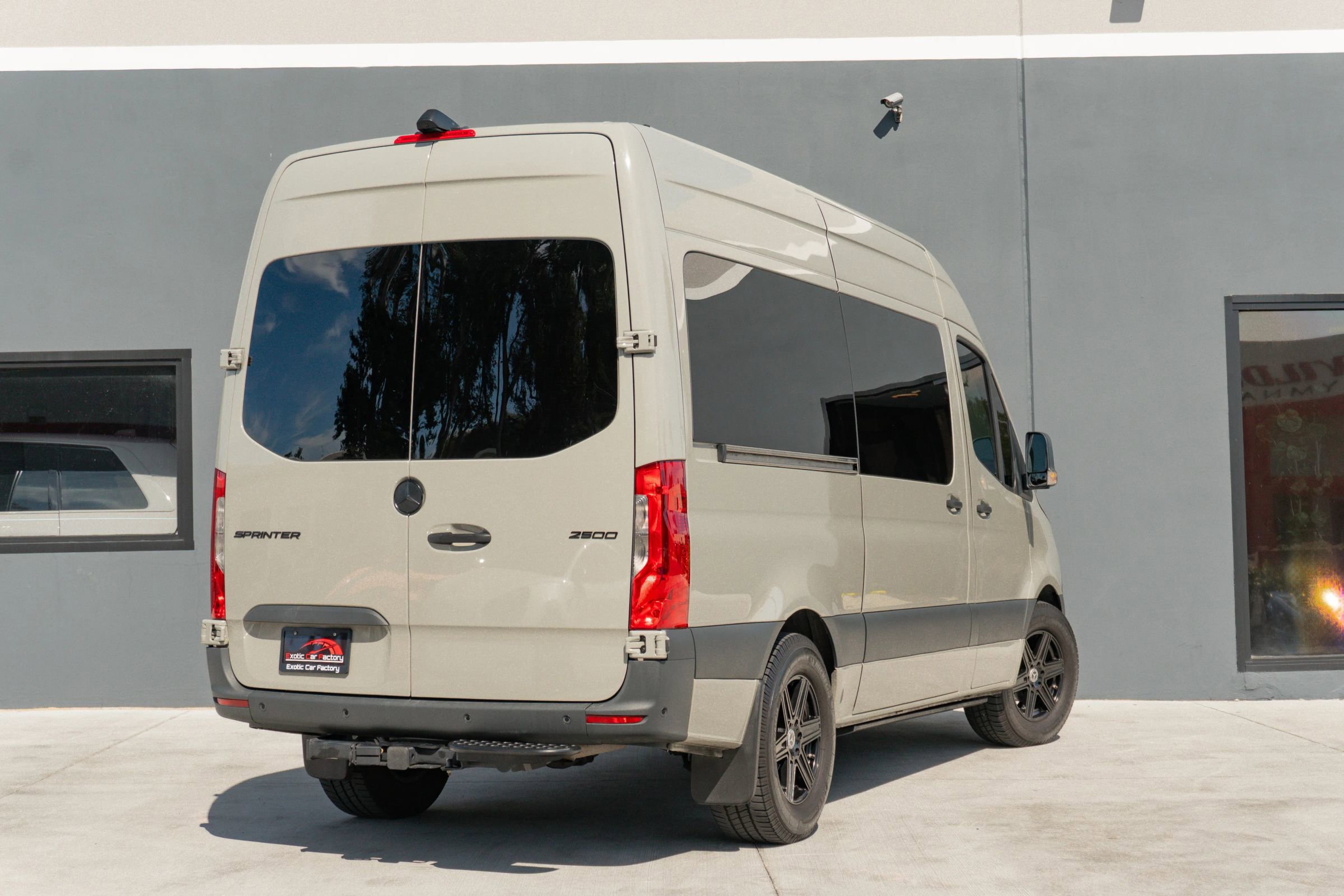 Used 2021 Mercedes-Benz Sprinter 2500 image 7