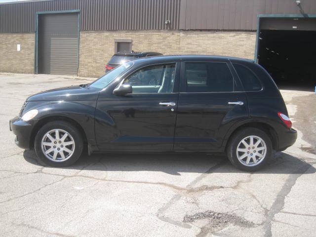 Used 2007 Chrysler PT Cruiser Touring w/ Fleet Value Group I FWD image 8
