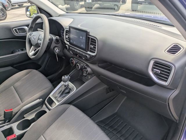 Used 2021 Hyundai Venue SE FWD image 35