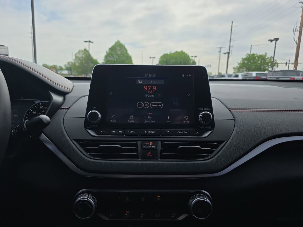 Used 2022 Nissan Altima 2.5 SR AWD/4WD image 19
