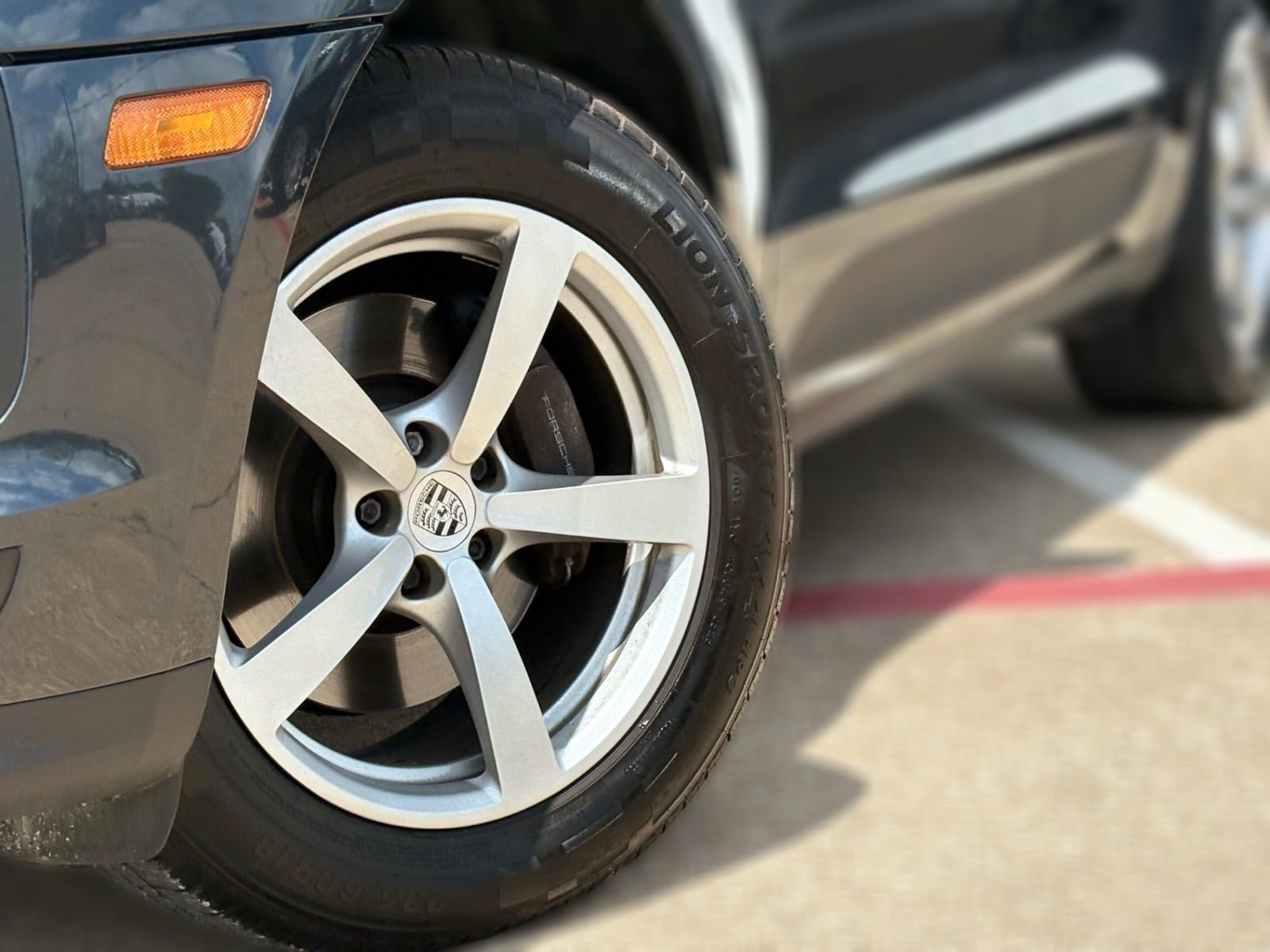 Used 2020 Porsche Macan image 10