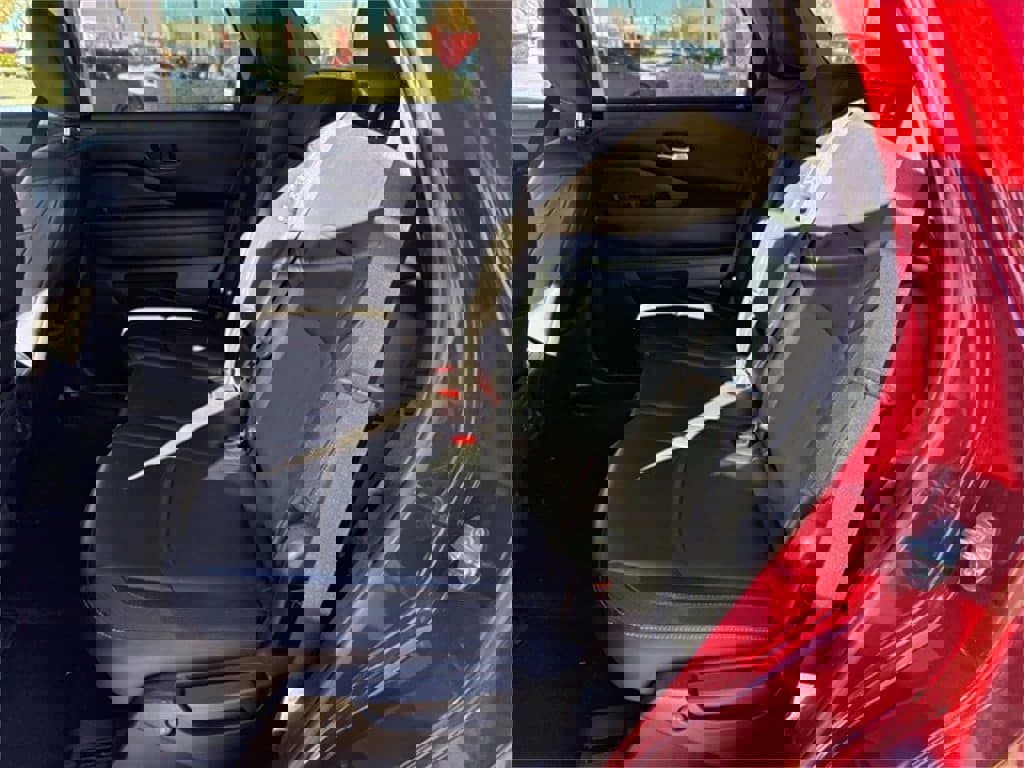 Used 2022 Nissan Pathfinder SL image 12