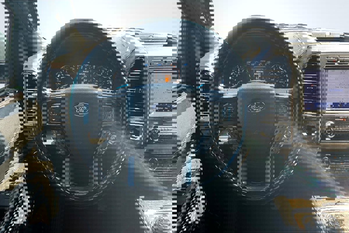 Used 2020 Ford Expedition Limited image 5