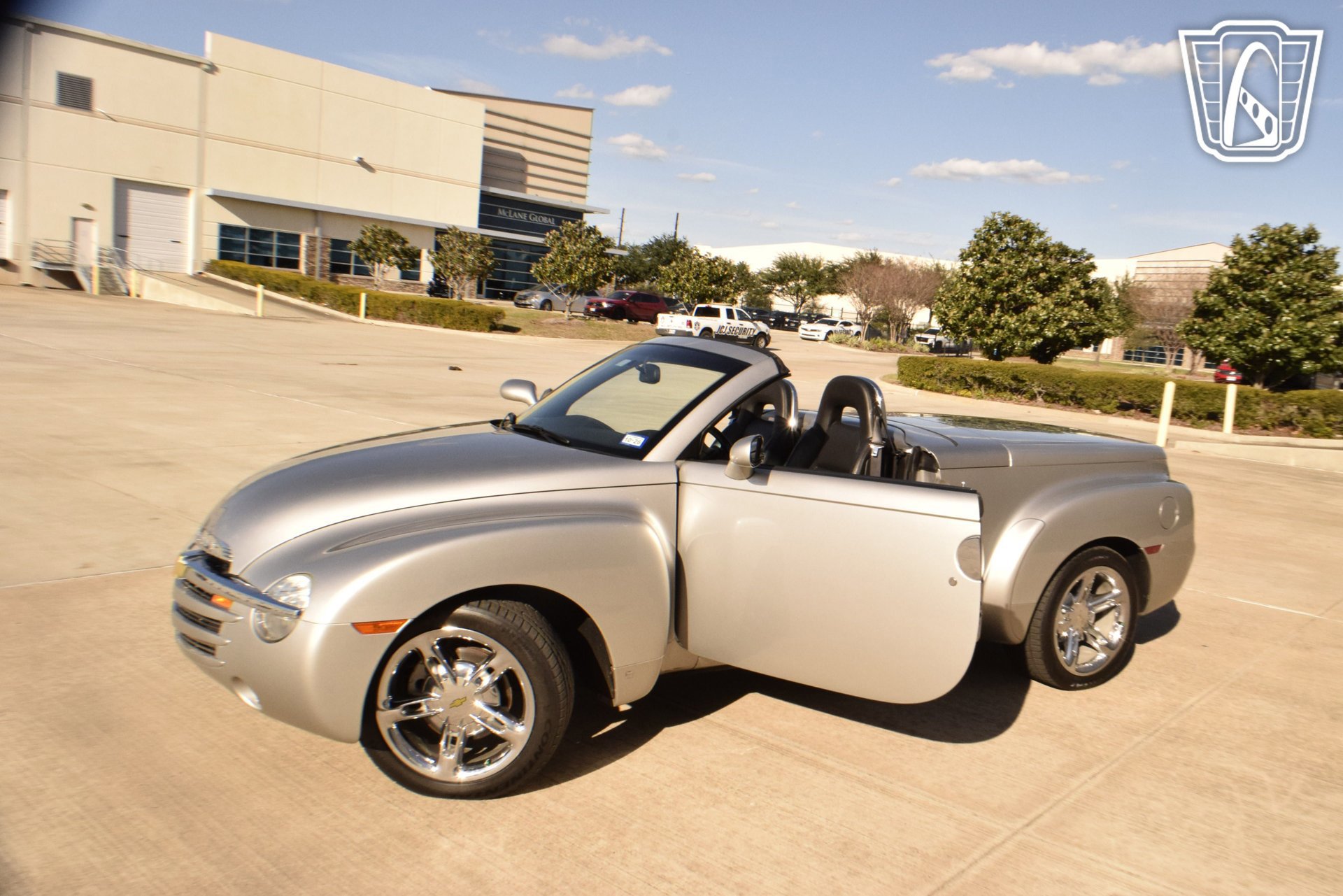 Used 2006 Chevrolet SSR w/ Preferred Equipment Group RWD image 7