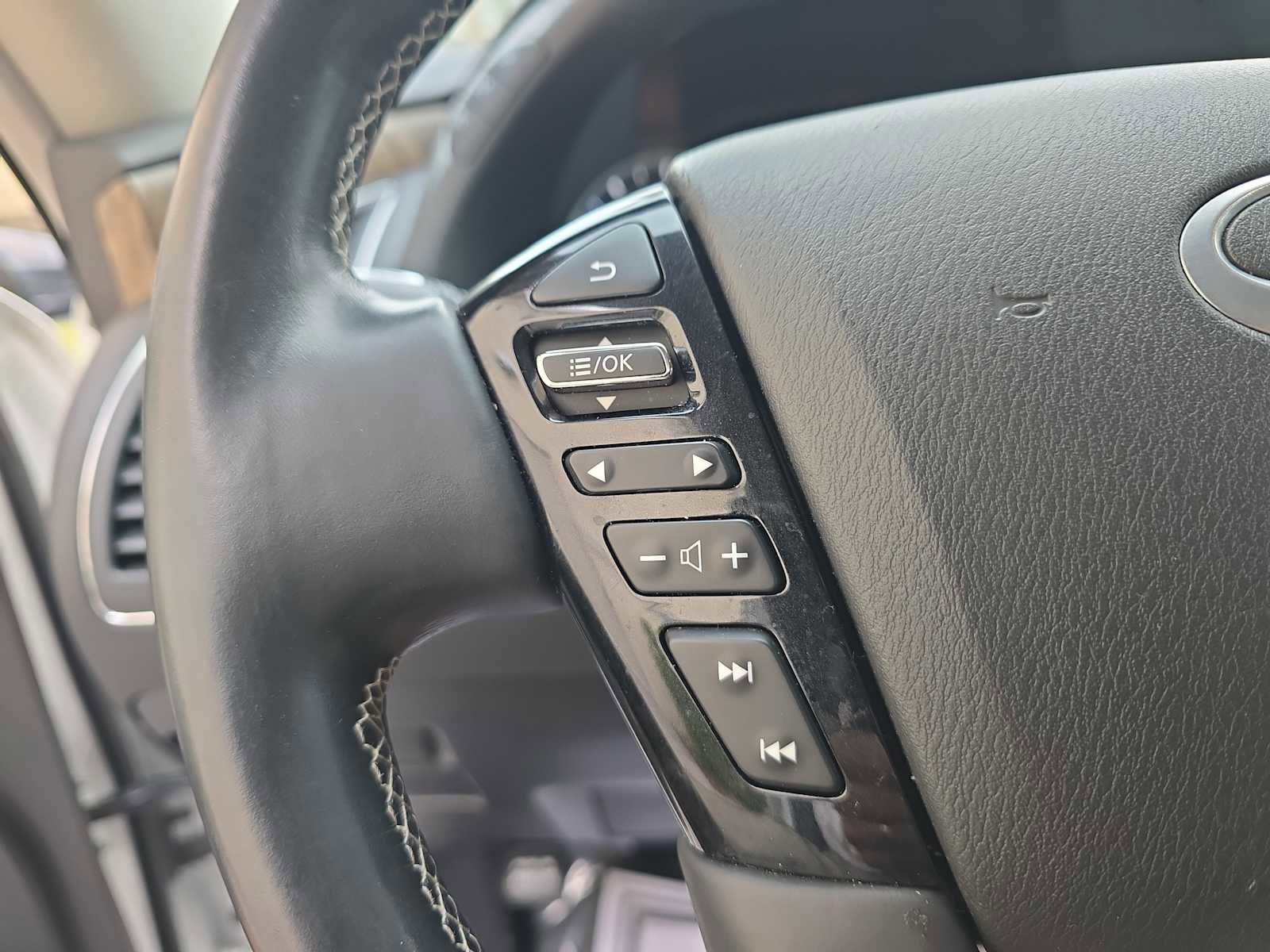 Certified 2024 INFINITI QX80 Premium Select w/ Cargo Package image 26