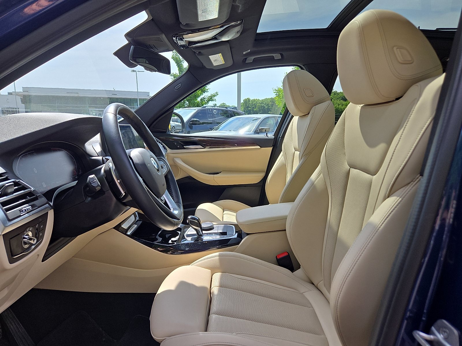 Used 2022 BMW X3 xDrive30i AWD/4WD image 13