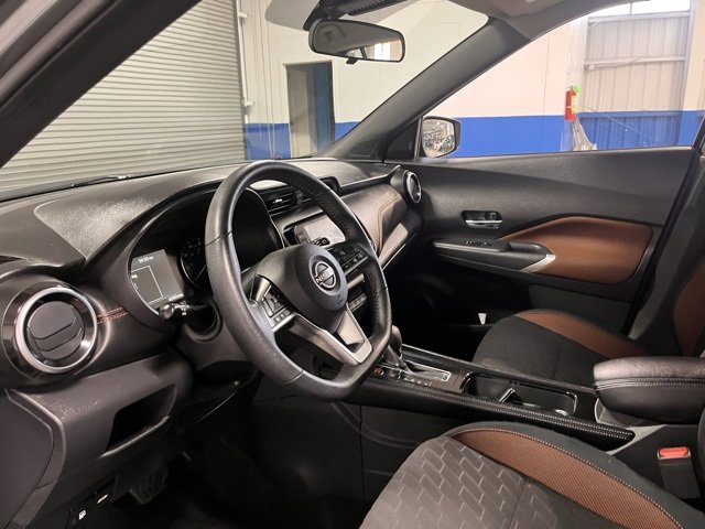 Used 2024 Nissan Kicks SR image 23