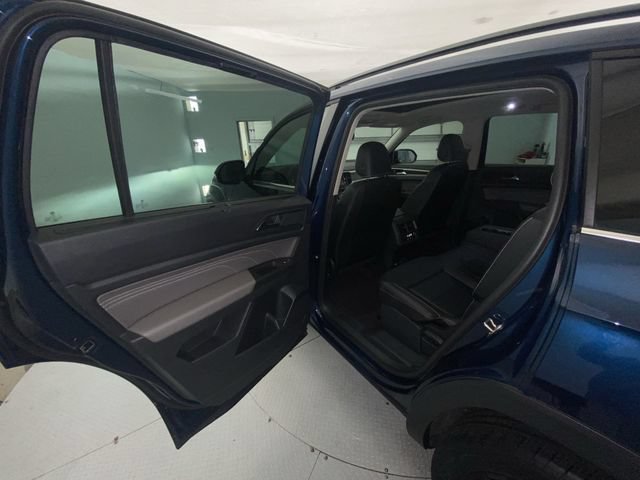 Used 2023 Volkswagen Atlas SE w/ Panoramic Sunroof Package AWD/4WD image 22