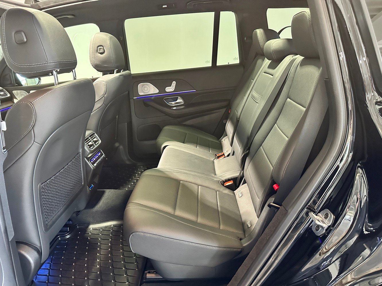 Certified 2025 Mercedes-Benz GLS 450 4MATIC image 32