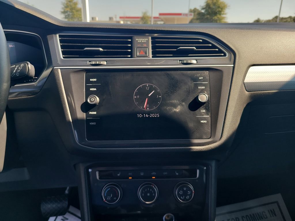 Used 2024 Volkswagen Tiguan S image 17