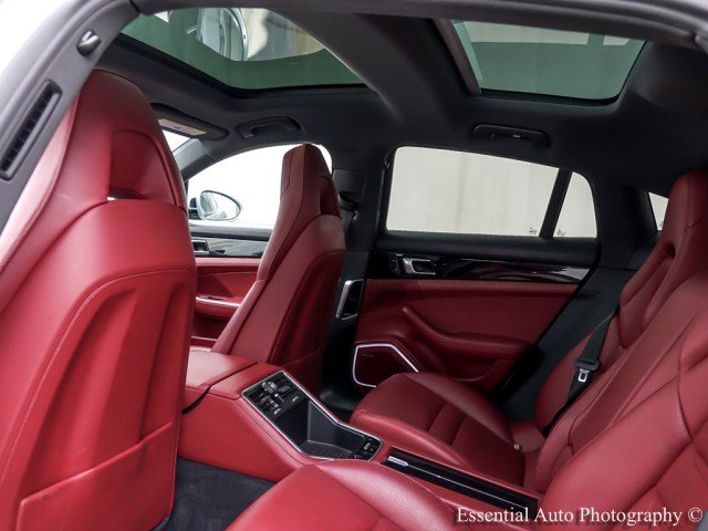 Used 2018 Porsche Panamera 4S image 15