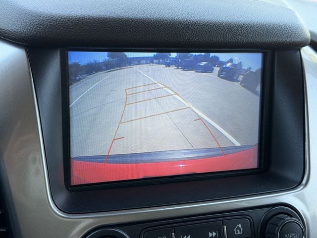 Used 2020 Chevrolet Suburban LT AWD/4WD image 17