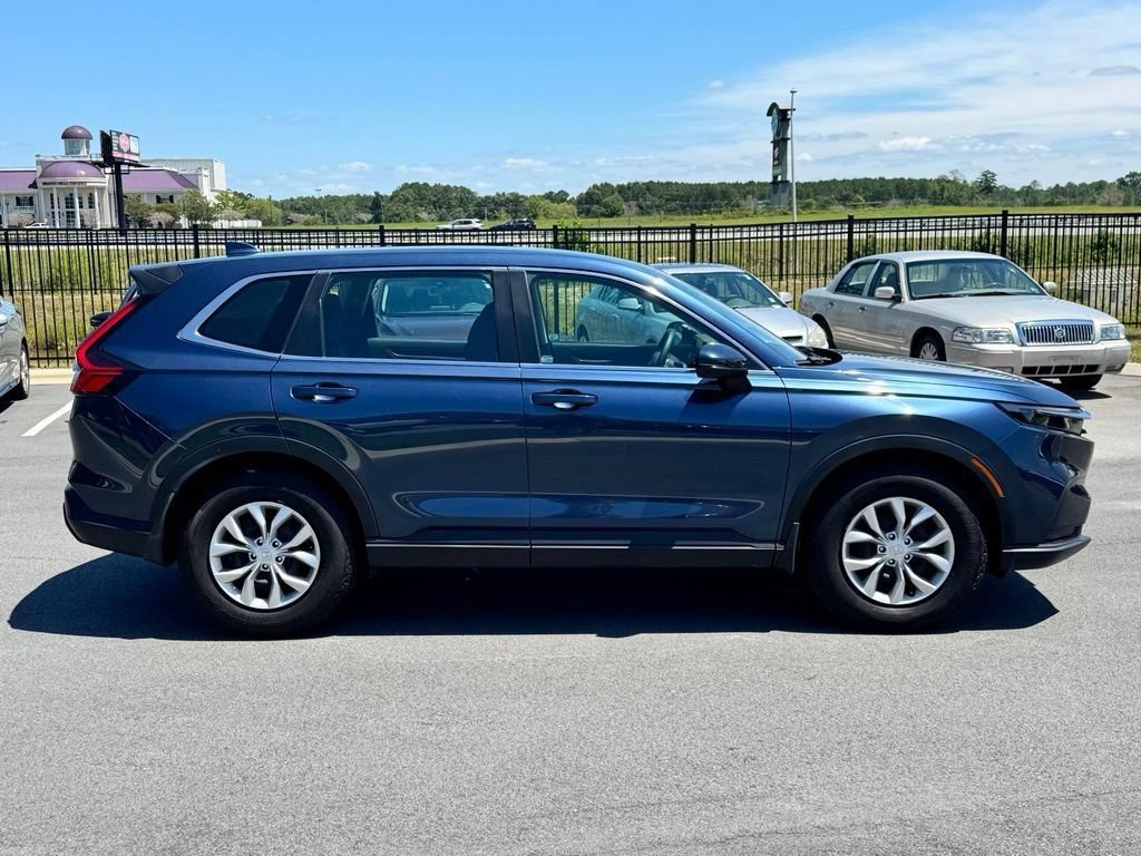 Used 2024 Honda CR-V LX image 7