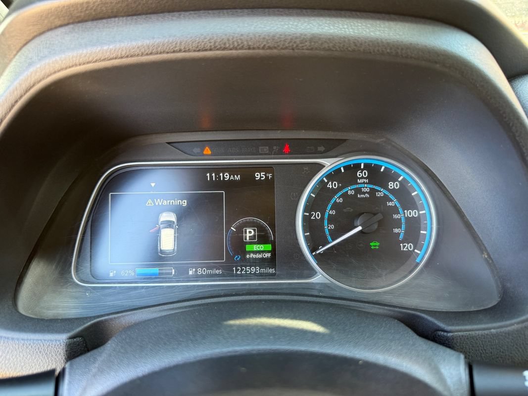 Used 2018 Nissan Leaf SL w/ SL Technology Package FWD image 28