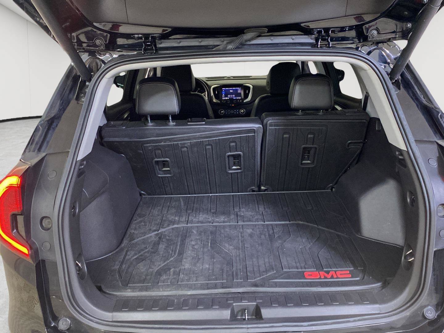 Certified 2023 GMC Terrain SLT w/ LPO, Floor Liner Package FWD image 22