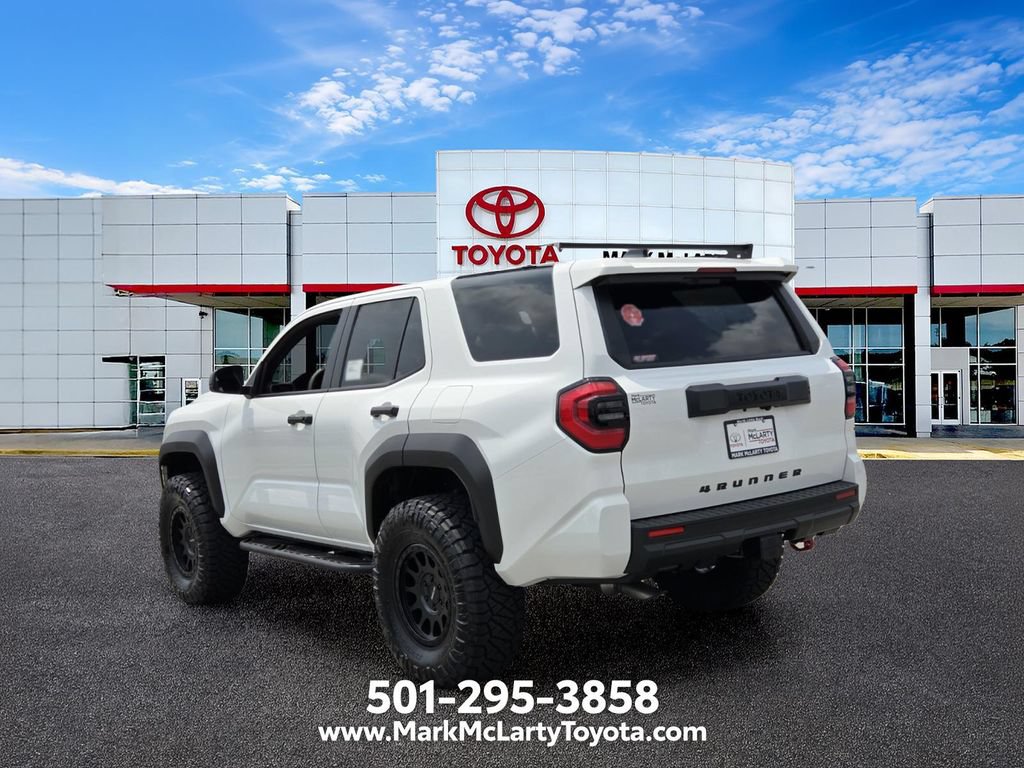 New 2026 Toyota 4Runner SR5 AWD/4WD image 3