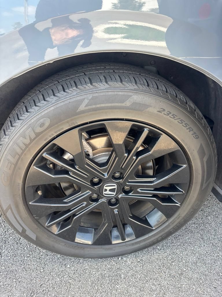 Used 2025 Honda Odyssey Sport-L image 14