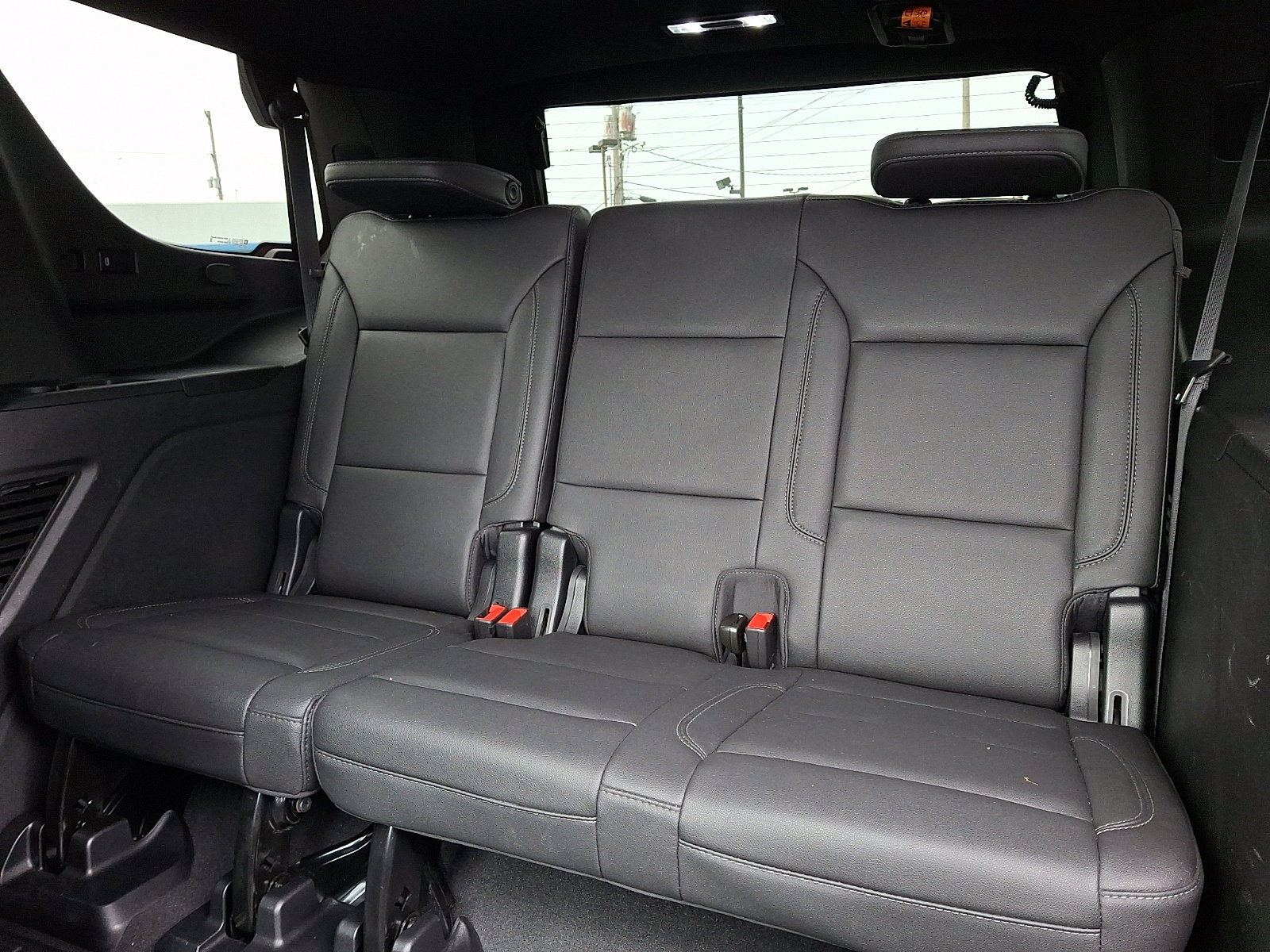 Certified 2022 Chevrolet Tahoe Z71 w/ Luxury Package image 11