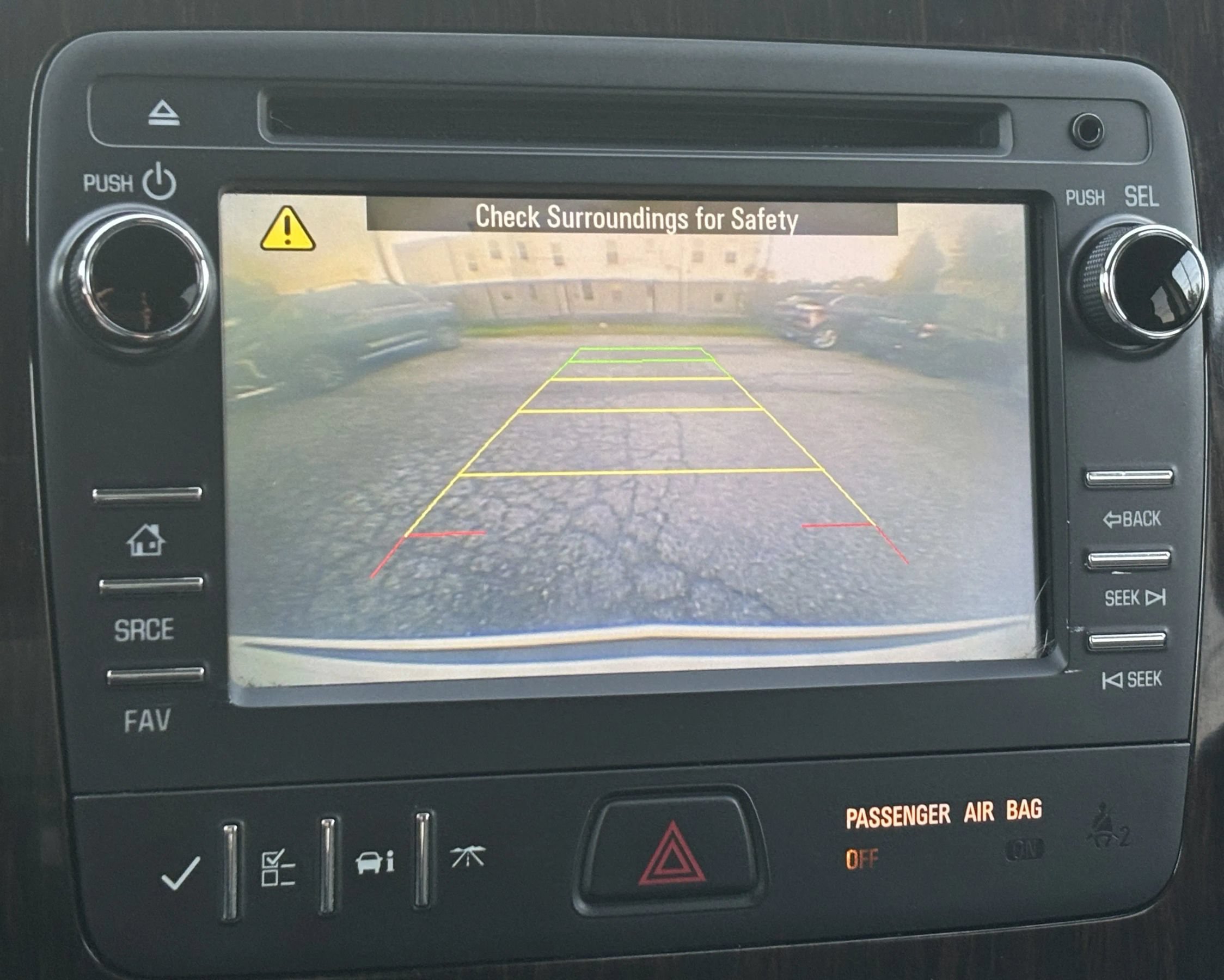 Used 2015 Chevrolet Traverse LT AWD/4WD image 38