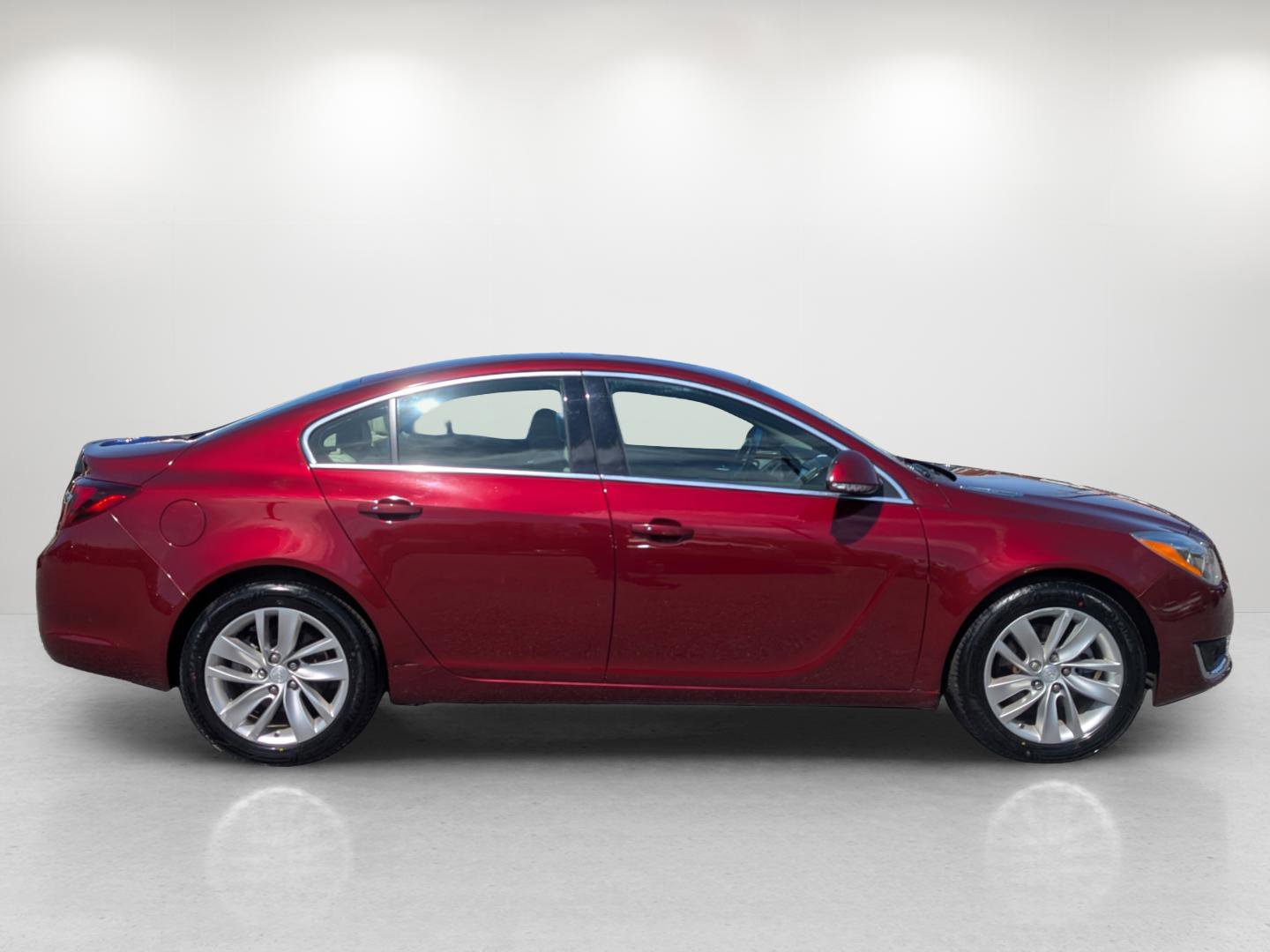 Used 2017 Buick Regal Premium w/ Driver Confidence Package #1 image 4