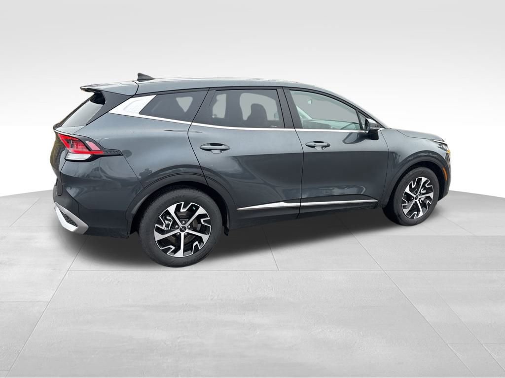 Used 2025 Kia Sportage EX image 7