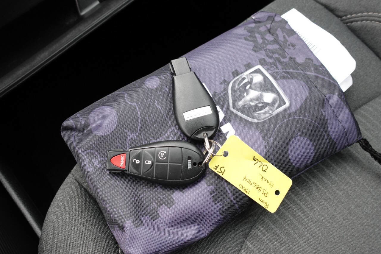 Used 2023 RAM 1500 Classic Warlock image 35